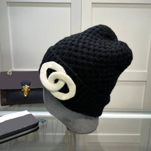 High-end designer winter warm knit cap men women outdoor leisure temperament woolen cap luxury fashion popular knit cap couple models hat versatile good-looking, Grey
High-end designer winter warm knit cap men women outdoor leisure temperament woolen cap luxury fashion popular knit cap couple models hat versatile good-looking, Grey