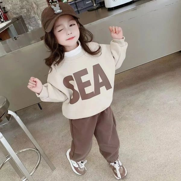 Girls Winter Plus Velvet Warm Pulloverpants 2pcs Set Children Cotton Sweatshirts Sports Casual Clothing Suit 1 to 6 Y 231220, Purple
Girls Winter Plus Velvet Warm Pulloverpants 2pcs Set Children Cotton Sweatshirts Sports Casual Clothing Suit 1 to 6 Y 231220, Purple