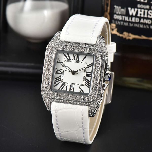 Designer Carti's Watches Fashion Luxury Watch Classic watches Square Watch Full Sky Star Belt with Diamonds for Men Roman Scale Full Sky Star Fashion Quartz
Designer Carti's Watches Fashion Luxury Watch Classic watches Square Watch Full Sky Star Belt with Diamonds for Men Roman Scale Full Sky Star Fashion Quartz