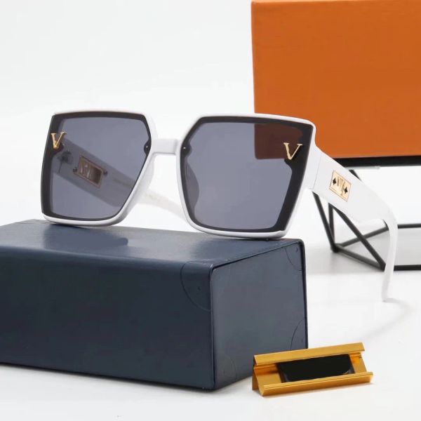 2024 Designer Sunglasses new holesale sunglasses polarized luxurys designers sunglasses High Quality eyeglass Women Men Glasses Womens Sun glass UV400 lens Unise
2024 Designer Sunglasses new holesale sunglasses polarized luxurys designers sunglasses High Quality eyeglass Women Men Glasses Womens Sun glass UV400 lens Unise