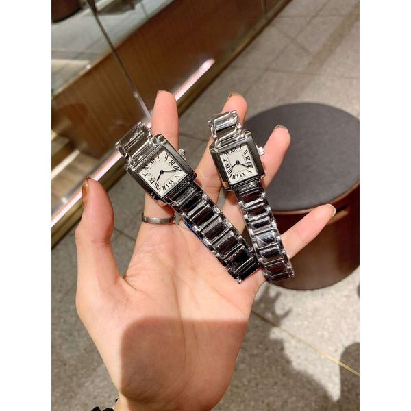 Designer Carti's Watches Fashion Luxury Watch Classic watches French Tank Series Women's Watch Quartz Men's and Women's Watch Tank Square Watch quality luxury watches
Designer Carti's Watches Fashion Luxury Watch Classic watches French Tank Series Women's Watch Quartz Men's and Women's Watch Tank Square Watch quality luxury watches