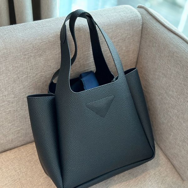 Tote Bag Designer Bag Ladies Classic Letter Handbags PU Internal Spacing Large Capacity Shopping Bags Fashion Letter Tote, Red
Tote Bag Designer Bag Ladies Classic Letter Handbags PU Internal Spacing Large Capacity Shopping Bags Fashion Letter Tote, Red