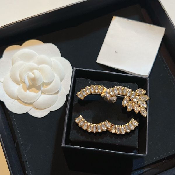 High Version Of Small Incense Set Diamond Joker Brooch Incense Home Double Letter Full Drill Pin Corsage Small Incense Wind Letter Fashion Bust
High Version Of Small Incense Set Diamond Joker Brooch Incense Home Double Letter Full Drill Pin Corsage Small Incense Wind Letter Fashion Bust