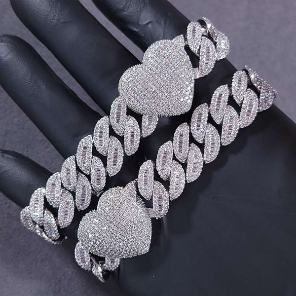 Pass Diamond Tester Heart Design VVS Baguette Moissanite Sterling Sier Iced Out Miami Cuban Link Chain Necklace
Pass Diamond Tester Heart Design VVS Baguette Moissanite Sterling Sier Iced Out Miami Cuban Link Chain Necklace