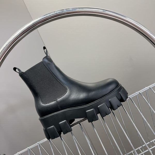 fashion classic women lady high platform boots 6cm heel short ankle luxury leather boot P5536, Grey
fashion classic women lady high platform boots 6cm heel short ankle luxury leather boot P5536, Grey