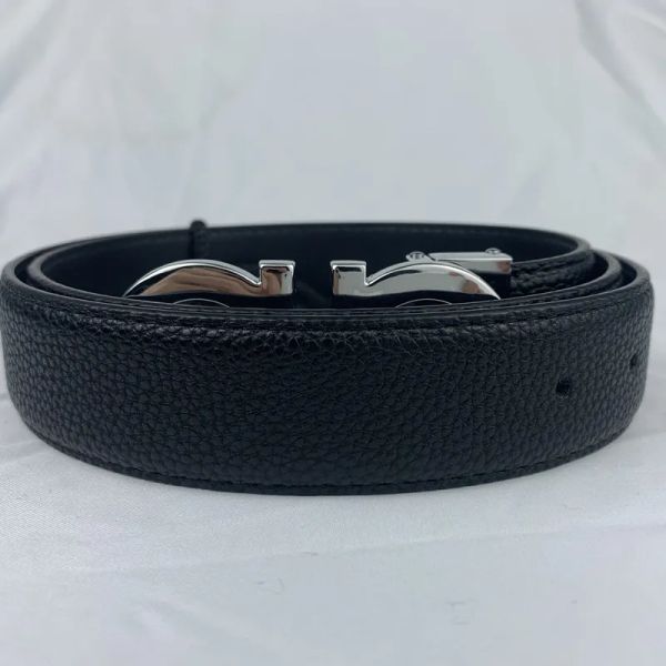 2024 New designer Belt Fashionable Fashionable luxurious and versatile G Buckle Fashion Genuine Leather Women Belts For men Letter Double Big gold classical, With logo
2024 New designer Belt Fashionable Fashionable luxurious and versatile G Buckle Fashion Genuine Leather Women Belts For men Letter Double Big gold classical, With logo