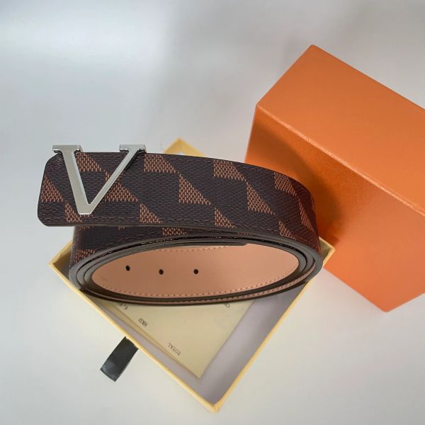 2024 New Designer belts mens belt for women and man Fashionable Fashionable luxurious and versatile Multi-colors Cintura Casual Business ceinture for holiday, Gold buckle + black plaid white back
2024 New Designer belts mens belt for women and man Fashionable Fashionable luxurious and versatile Multi-colors Cintura Casual Business ceinture for holiday, Gold buckle + black plaid white back