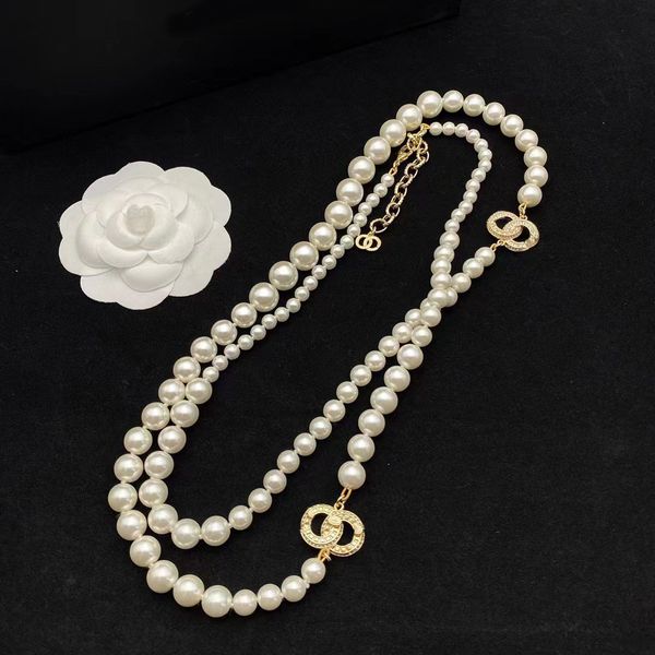 Classic Fashion Women's Pearl Necklace Luxury Fashion Designer Necklace Letter C Women's Pendant Necklace Exquisite Versatile Necklace Designer Jewelry 
Classic Fashion Women's Pearl Necklace Luxury Fashion Designer Necklace Letter C Women's Pendant Necklace Exquisite Versatile Necklace Designer Jewelry