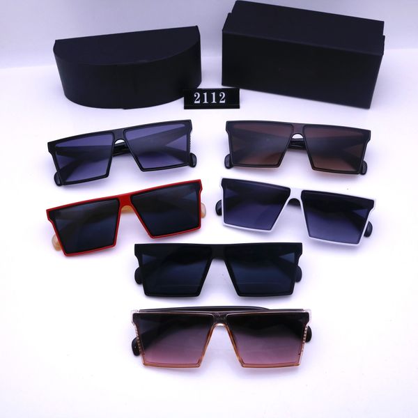 Designer for Mens Womens Classic Triangle Design Break Party Fashion Trend Anti-radiation Sunglasses
Designer for Mens Womens Classic Triangle Design Break Party Fashion Trend Anti-radiation Sunglasses