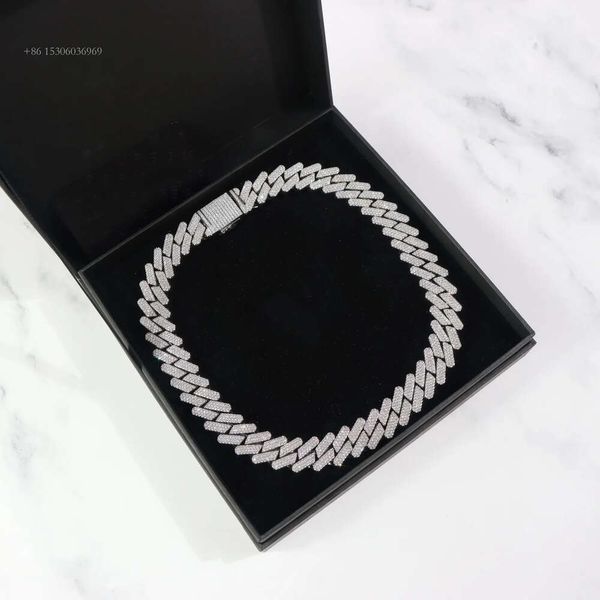 20Mm Link Sterling Sier Iced Out Pass Diamond Tester Hiphop VVS Moissanite Cuban Chain
20Mm Link Sterling Sier Iced Out Pass Diamond Tester Hiphop VVS Moissanite Cuban Chain