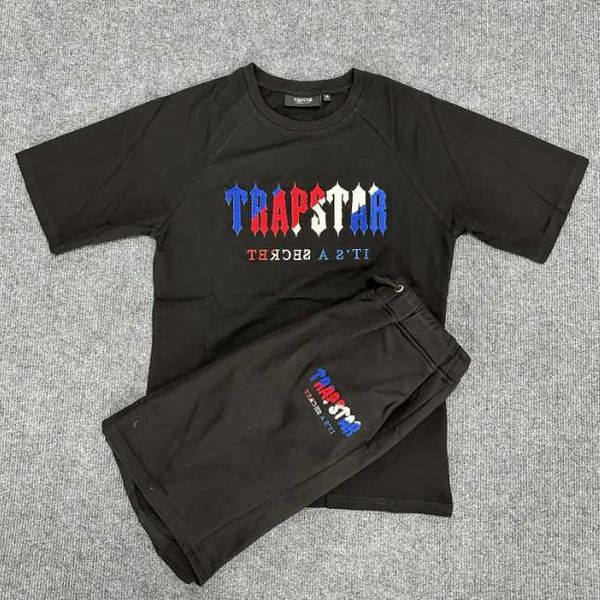 trendy brand trapstar t-shirt men rainbow letter gradient towel embroidered short sleeved t-shirt fog high street shorts set, White;black
trendy brand trapstar t-shirt men rainbow letter gradient towel embroidered short sleeved t-shirt fog high street shorts set, White;black