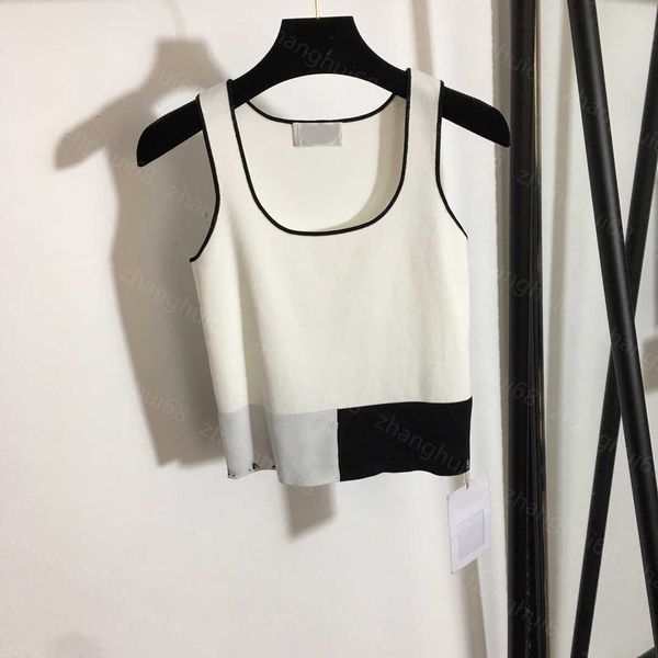 23ss womens knits womens designer clothing new hem black and white matching color small fragrance logo jacquard all fit knit vest womens clo
23ss womens knits womens designer clothing new hem black and white matching color small fragrance logo jacquard all fit knit vest womens clo