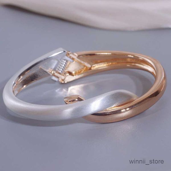 charm bracelets charm mixed color alloy cuff bracelets for women new fashion metal bangle bracelet female engagement party jewelry gifts r23, Golden;silver
charm bracelets charm mixed color alloy cuff bracelets for women new fashion metal bangle bracelet female engagement party jewelry gifts r23, Golden;silver