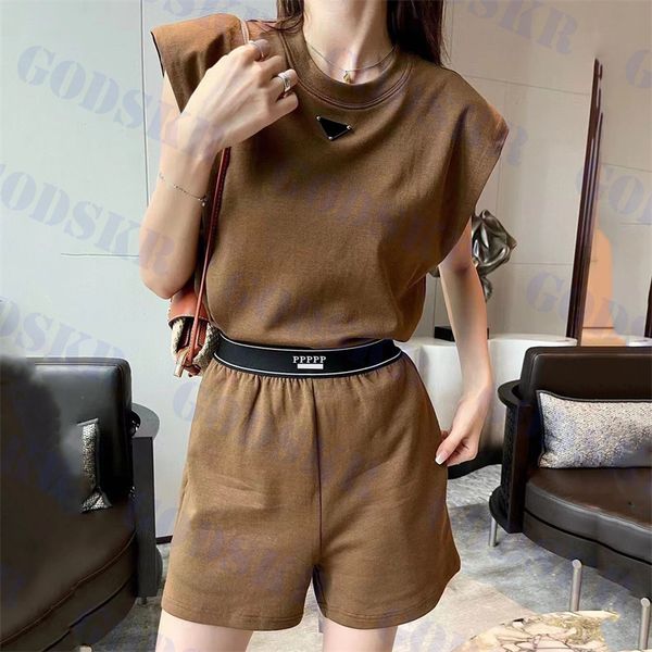 womens tracksuits designer tanks letter webbing shorts triangle logo vests sports pants two colors, Gray
womens tracksuits designer tanks letter webbing shorts triangle logo vests sports pants two colors, Gray