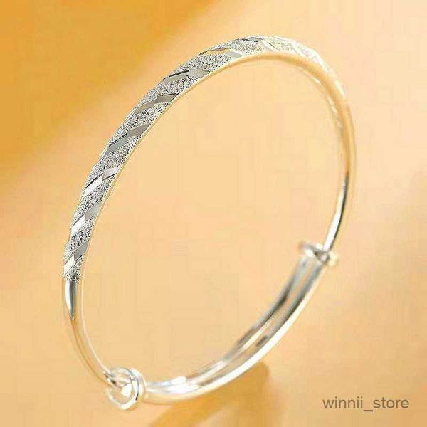 charm bracelets cute female small metal bracelet bangle luxury gold silver color bracelet round wedding bracelets for women r230701, Golden;silver
charm bracelets cute female small metal bracelet bangle luxury gold silver color bracelet round wedding bracelets for women r230701, Golden;silver