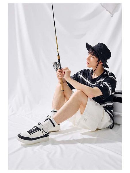 designer shoes sports shoes coach casual shoes black velvet leather black and white fashion platform men's and women's low sports
designer shoes sports shoes coach casual shoes black velvet leather black and white fashion platform men's and women's low sports