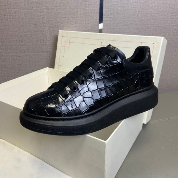 white spring autumn casual shoes women 100% leather lace-up sneaker fashion lady designer running trainers letters woman shoe flat printed m
white spring autumn casual shoes women 100% leather lace-up sneaker fashion lady designer running trainers letters woman shoe flat printed m