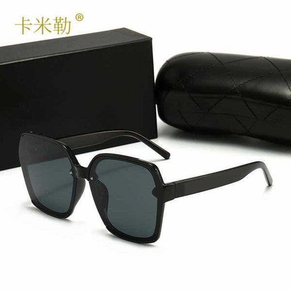 wholesale of new women's polarized fashion oval face sunglasses driving holiday sunglasses 546, White;black
wholesale of new women's polarized fashion oval face sunglasses driving holiday sunglasses 546, White;black