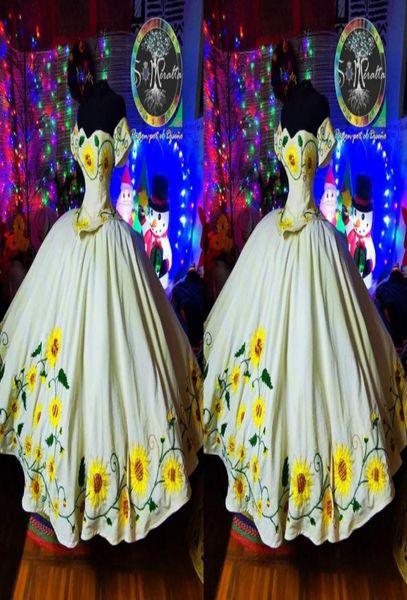 2022 romantic yellow s ball gown quinceanera dresses off the shoulder mexican cap short sleeves embroidery corset prom ev9910027, Blue;red
2022 romantic yellow s ball gown quinceanera dresses off the shoulder mexican cap short sleeves embroidery corset prom ev9910027, Blue;red