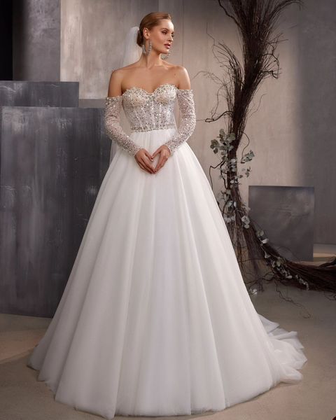 elegant ball gown wedding dresses v neck long sleeves sequins appliques beads floor length ruffles 3d lace lace-up off shoulder bridal gowns, White
elegant ball gown wedding dresses v neck long sleeves sequins appliques beads floor length ruffles 3d lace lace-up off shoulder bridal gowns, White
