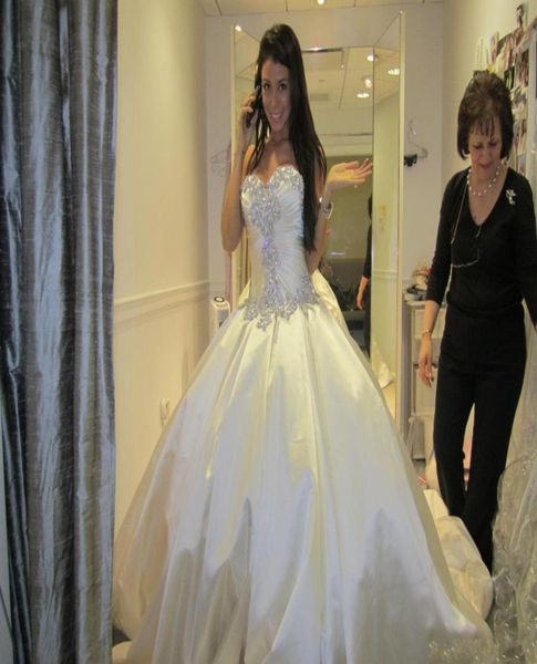 vestido de noiva wedding dresses ball gown designer new crystal pearls embroidery for church wedding bridal ball gown wedding new2828164, White
vestido de noiva wedding dresses ball gown designer new crystal pearls embroidery for church wedding bridal ball gown wedding new2828164, White