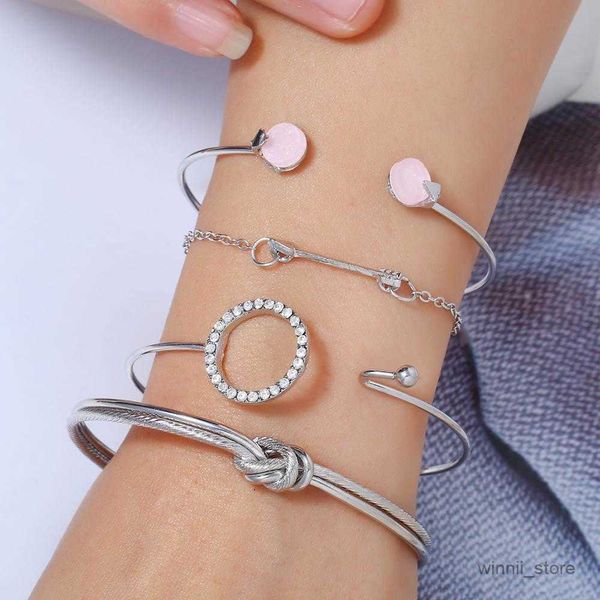 charm bracelets pcs/set arrow round bracelets set multilayer adjustable open bracelet for women bangles femme jewelry r230701, Golden;silver
charm bracelets pcs/set arrow round bracelets set multilayer adjustable open bracelet for women bangles femme jewelry r230701, Golden;silver