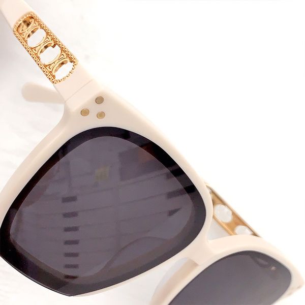 new fashion sunglasses glasses men women summer perfect quality cl40070 style uv400 protective retro full frame glasses with eyewear case, White;black
new fashion sunglasses glasses men women summer perfect quality cl40070 style uv400 protective retro full frame glasses with eyewear case, White;black