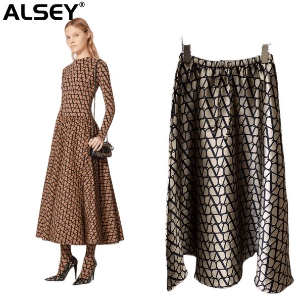 two piece dress alsey the same counter fashion women half skirt 2023 spring and summer senior grid design in long 230701, White
two piece dress alsey the same counter fashion women half skirt 2023 spring and summer senior grid design in long 230701, White