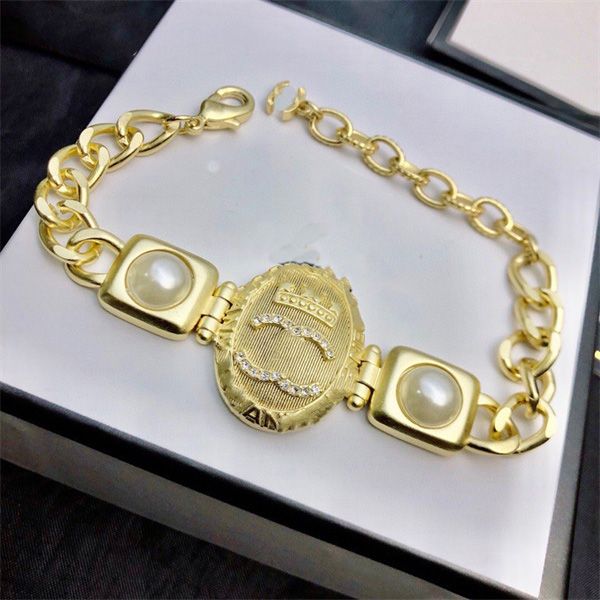 luxury charm bracelets designer for women classic jewelry letter ccity woman gold bracelets men's cuff bracelet 5453, Golden;silver
luxury charm bracelets designer for women classic jewelry letter ccity woman gold bracelets men's cuff bracelet 5453, Golden;silver