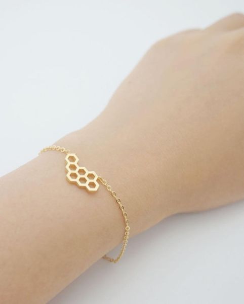 hollow geometric wasp honeycomb charm bracelet hexagon bee animal fashion polygon female child lucky woman mother men039s famil6908528, Golden;silver
hollow geometric wasp honeycomb charm bracelet hexagon bee animal fashion polygon female child lucky woman mother men039s famil6908528, Golden;silver