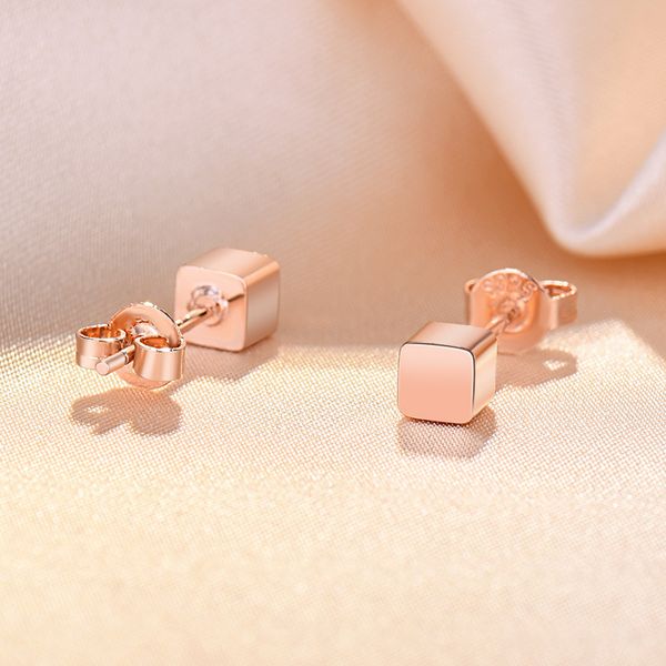 fashion women cube stud earrings rose gold plated silver ear studs jewelry for girls gift party earrings, Golden;silver
fashion women cube stud earrings rose gold plated silver ear studs jewelry for girls gift party earrings, Golden;silver