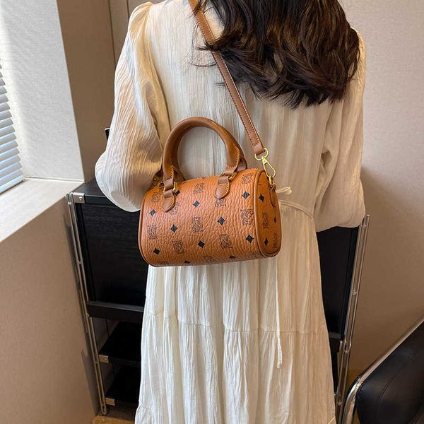 advanced pillow bag for women new fashion one shoulder crossbody bag with foreign style versatile portable boston bag
advanced pillow bag for women new fashion one shoulder crossbody bag with foreign style versatile portable boston bag