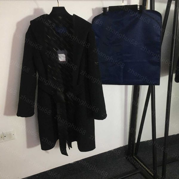 23ss womens jacket womens designer clothing presbyterian logo letter belt waist waist long sleeve hooded woolen coat coat with dust bag wome, Black
23ss womens jacket womens designer clothing presbyterian logo letter belt waist waist long sleeve hooded woolen coat coat with dust bag wome, Black