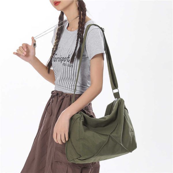 ins wind harajuku solid color student shoulder bag women's version versatile casual crossbody bag men's large capacity
ins wind harajuku solid color student shoulder bag women's version versatile casual crossbody bag men's large capacity