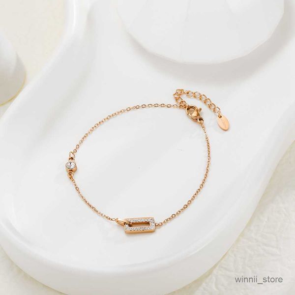 charm bracelets wild fashion elegant shining stainless steel gold-plated chains bracelet for women charm luxury jewelry r230701, Golden;silver
charm bracelets wild fashion elegant shining stainless steel gold-plated chains bracelet for women charm luxury jewelry r230701, Golden;silver