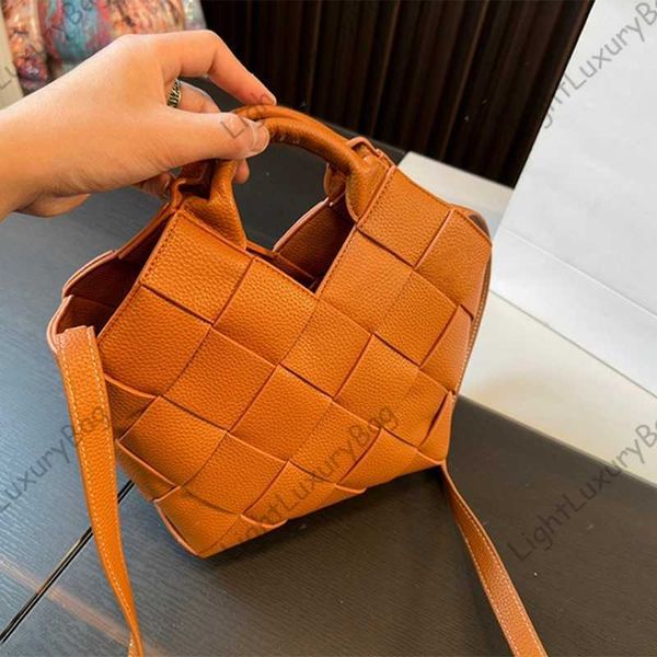 leather summer shoulder bags classic purse holder shopping luxurys designer wallet women's straw card holders totes handbags wallets 23
leather summer shoulder bags classic purse holder shopping luxurys designer wallet women's straw card holders totes handbags wallets 23