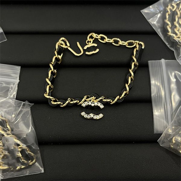 luxury charm bracelets designer for women classic jewelry letter ccity woman gold bracelets men's cuff bracelet 462156, Golden;silver
luxury charm bracelets designer for women classic jewelry letter ccity woman gold bracelets men's cuff bracelet 462156, Golden;silver
