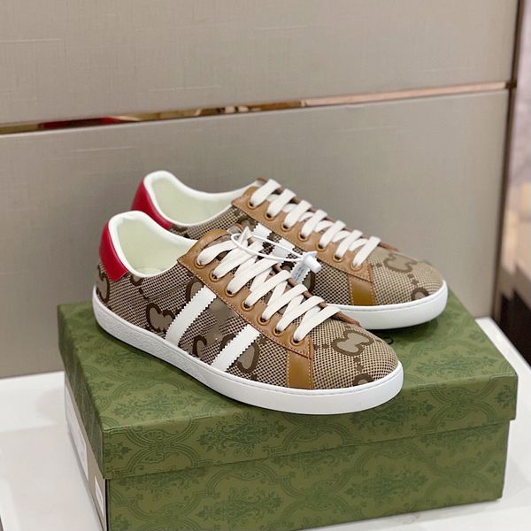 2023 european station men's shoes european goods brand leather small white shoes men's high-end light luxury fashion black board s
2023 european station men's shoes european goods brand leather small white shoes men's high-end light luxury fashion black board s