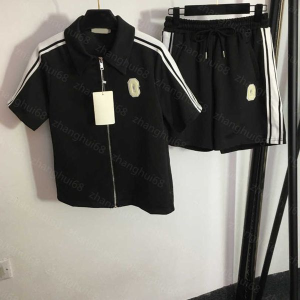 23ss women pants sets casual suit womens designer clothing letter embroidered lapel short sleeve zipper coat elastic waist shorts set women, White
23ss women pants sets casual suit womens designer clothing letter embroidered lapel short sleeve zipper coat elastic waist shorts set women, White