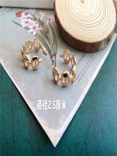 50 pack ear cuff 068 vintage european and american metal baroque chain ring screw padded ear clip1406120, Silver
50 pack ear cuff 068 vintage european and american metal baroque chain ring screw padded ear clip1406120, Silver