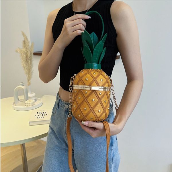 evening bags fashion luxury designer handbags pineapple type bucket shoulder bag for women rivet leather chain ladies crossbody bag 230630
evening bags fashion luxury designer handbags pineapple type bucket shoulder bag for women rivet leather chain ladies crossbody bag 230630