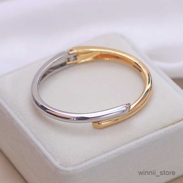charm bracelets trendy simple jewelry round metal open bangles bracelets gold color wristband cuff bracelet for women girls gift r230701, Golden;silver
charm bracelets trendy simple jewelry round metal open bangles bracelets gold color wristband cuff bracelet for women girls gift r230701, Golden;silver