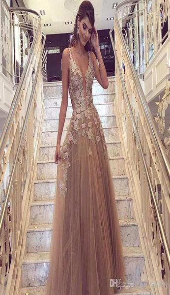 2019 petal appliques evening dress a line v neck floor length formal holiday wear prom party gown custom made plus size7597066, Black;red
2019 petal appliques evening dress a line v neck floor length formal holiday wear prom party gown custom made plus size7597066, Black;red