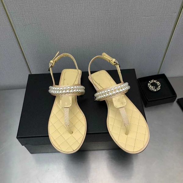 23 xiaoxiangfeng spring/summer new colored pearl chain flat bottom clamping toe sandals for women with one line buckle comfortable fashion, Black
23 xiaoxiangfeng spring/summer new colored pearl chain flat bottom clamping toe sandals for women with one line buckle comfortable fashion, Black