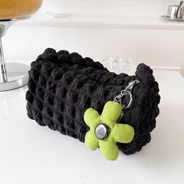 baigou luggage bubble blossom cloth bag women's new trend bag one shoulder underarm bag girl cute pillow bag
baigou luggage bubble blossom cloth bag women's new trend bag one shoulder underarm bag girl cute pillow bag