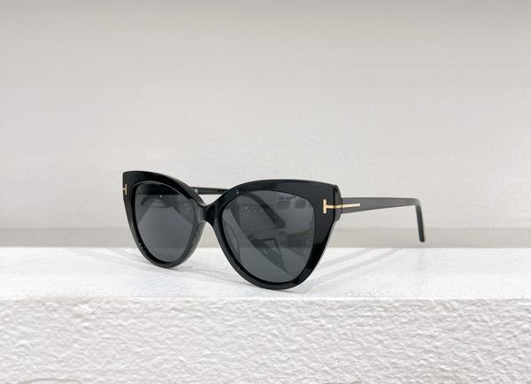 designer tomford sunglasses classic large frame glasses high beauty, handsome and full of sunglasses, White;black
designer tomford sunglasses classic large frame glasses high beauty, handsome and full of sunglasses, White;black