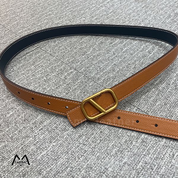 womens mens leather belt 2.5cm letter v smooth buckle dress windbreaker decorative simple belt classic versatile, Black;brown
womens mens leather belt 2.5cm letter v smooth buckle dress windbreaker decorative simple belt classic versatile, Black;brown