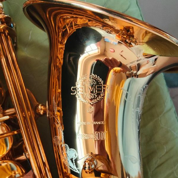 high-end 803 alto saxophone e-flat lacquered gold brass one-to-one engraved patterned musical jazz instruments with accessories
high-end 803 alto saxophone e-flat lacquered gold brass one-to-one engraved patterned musical jazz instruments with accessories