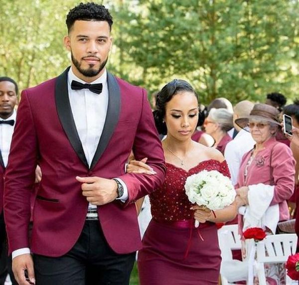 2019 groom tuxedos wedding suits groomsmen man for young man prom suits jacketpantsvest bow tie burgundy custom made plu7004706, Black;gray
2019 groom tuxedos wedding suits groomsmen man for young man prom suits jacketpantsvest bow tie burgundy custom made plu7004706, Black;gray