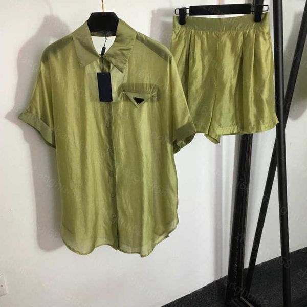 23ss womens designer clothing women pants sets casual suit monogram triangle decorated halter short sleeved shirt casual shorts set women cl, White
23ss womens designer clothing women pants sets casual suit monogram triangle decorated halter short sleeved shirt casual shorts set women cl, White